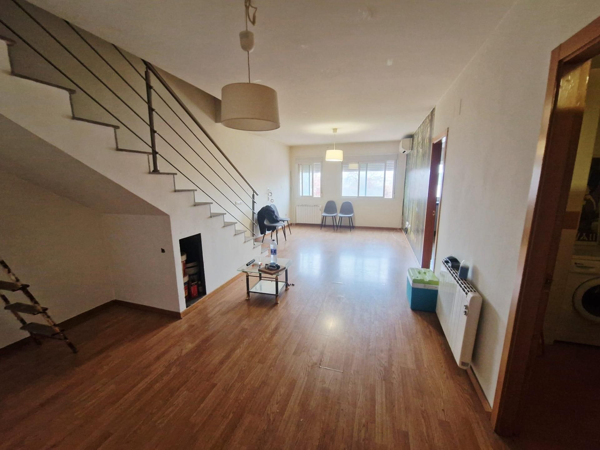 Sala d'estar de Dúplex en venda en Pozuelo de Calatrava amb Aire condicionat, Terrassa i Traster