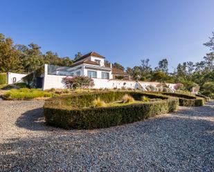 Vista exterior de Finca rústica en venda en La Puebla del Río amb Aire condicionat, Calefacció i Jardí privat