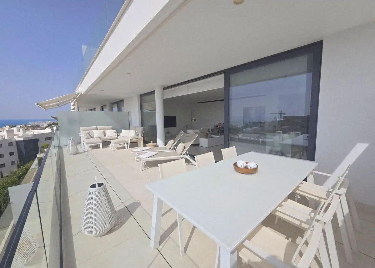 Apartament amb piscina en venda a Avenida del Higuerón 48, imagen 2