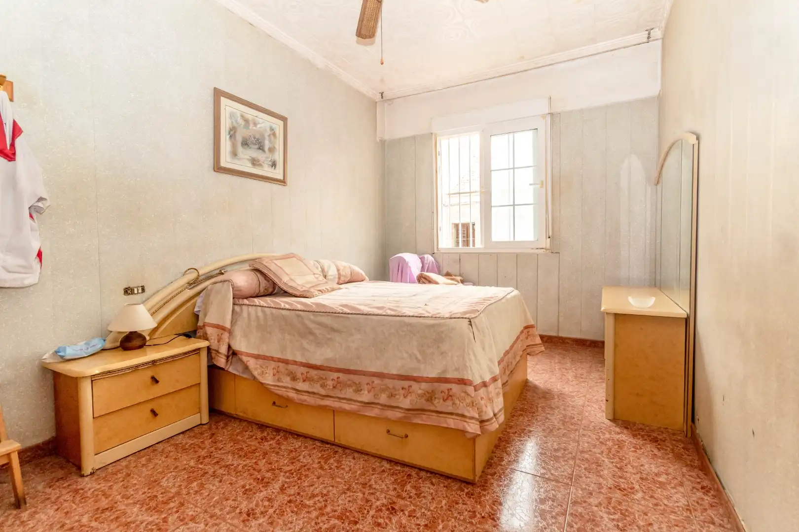 Schlafzimmer von Einfamilien-Reihenhaus zum Verkauf in Torrevieja mit Möbliert