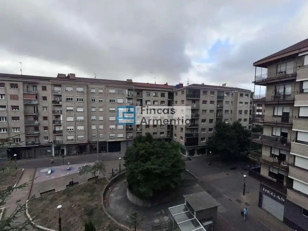 Pis amb ascensor en venda a Plaza Zaldiaran, imagen 13