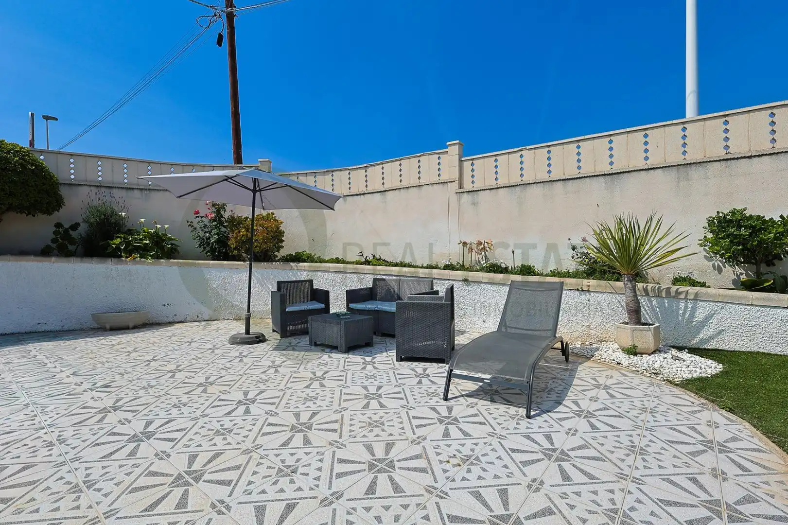 Terrassa de Casa o xalet en venda en Elche / Elx amb Jardí privat, Terrassa i Piscina