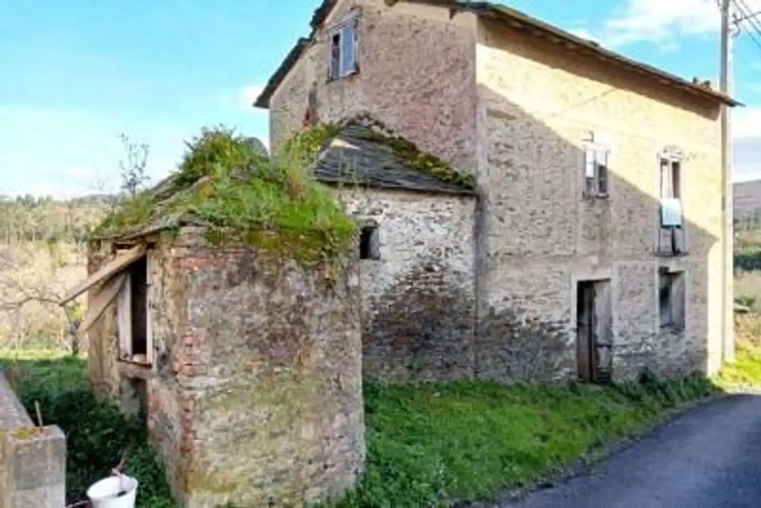 House for sale in Lugar ARMENTAL