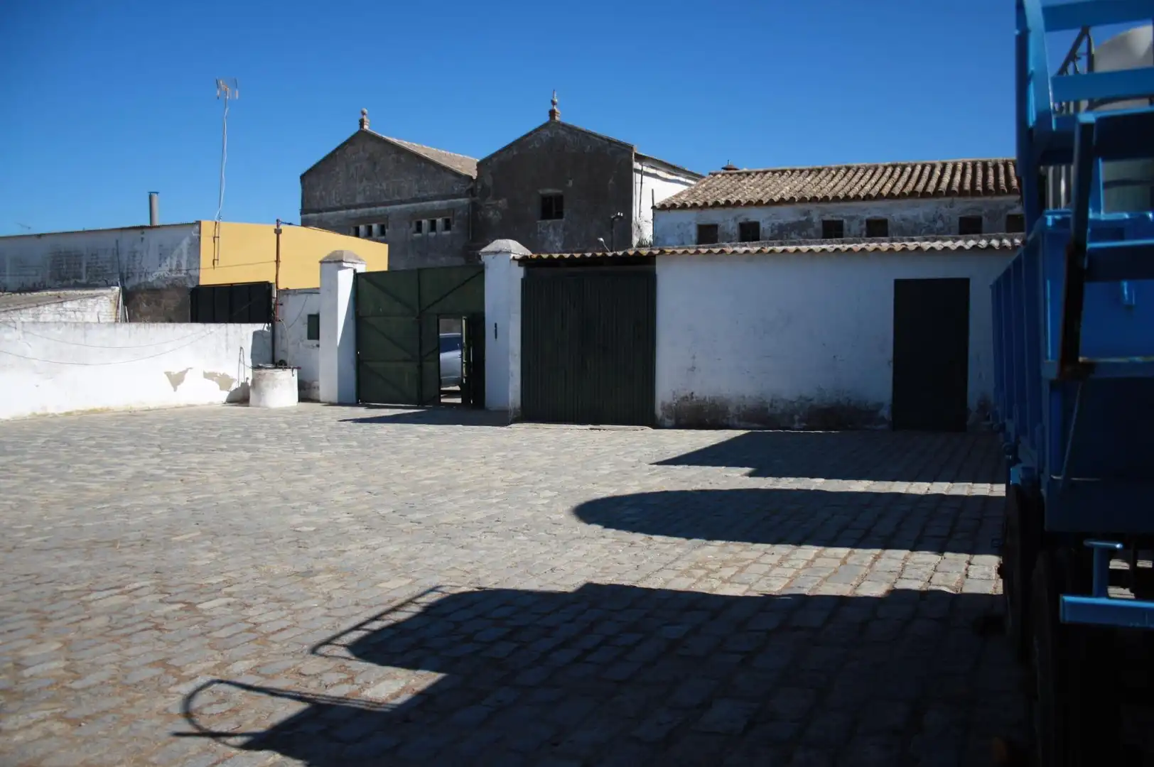 Exterior view of Residential for sale in Carrión de los Céspedes