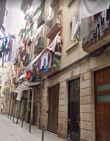 Piso en Venta en C/ Salvador en El Raval