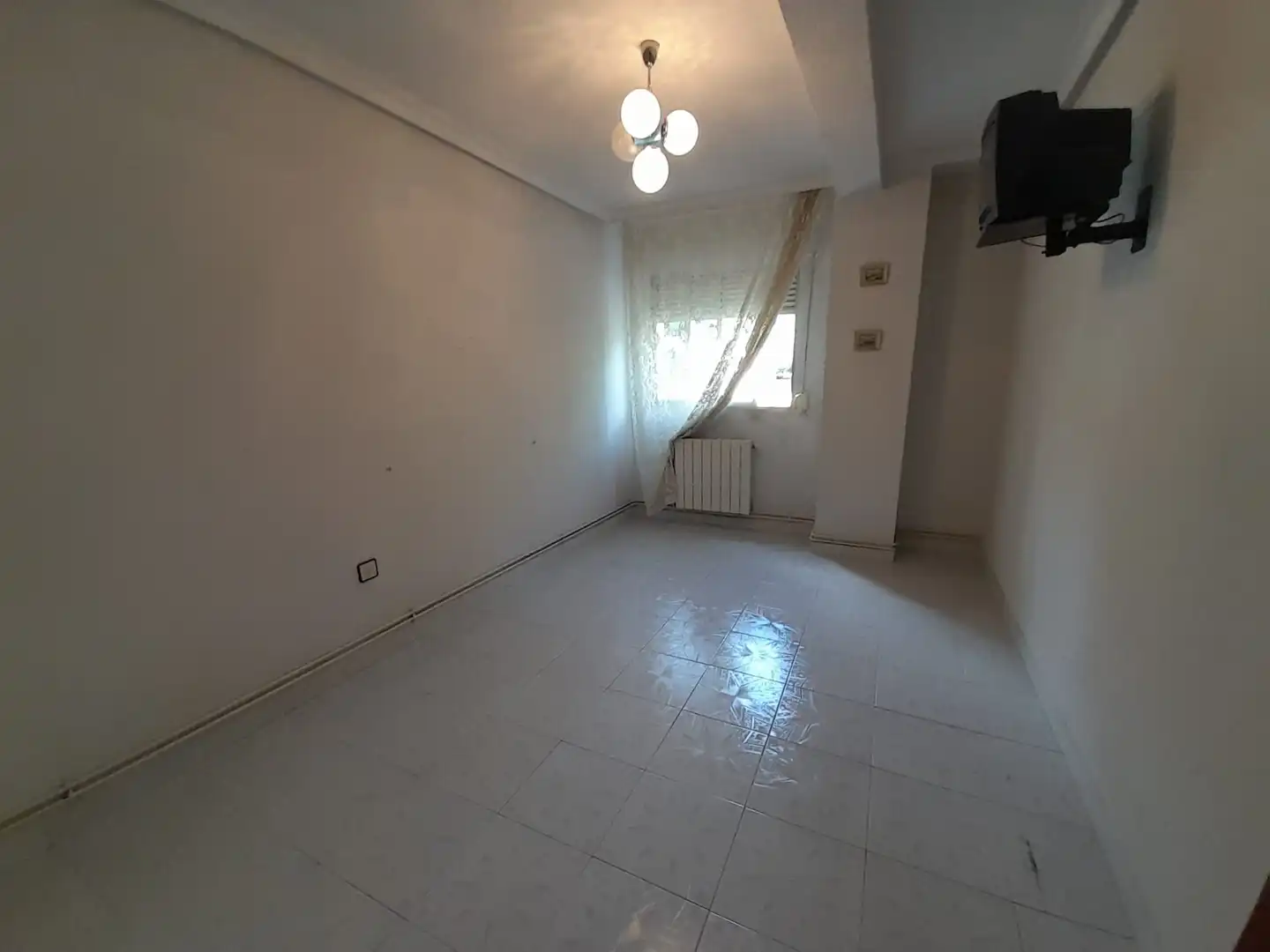 Habitación de Piso en venta en Puertollano con Aire acondicionado, Calefacción y Terraza