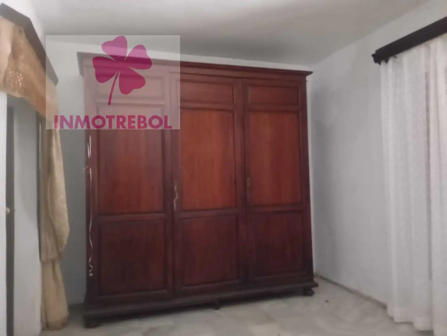 Dormitori de Casa o xalet en venda en Villanueva del Ariscal amb Traster i Balcó