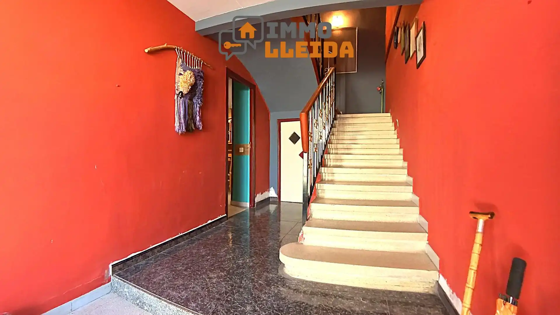 Vista exterior de Casa adosada en venda en Binéfar amb Calefacció, Terrassa i Traster