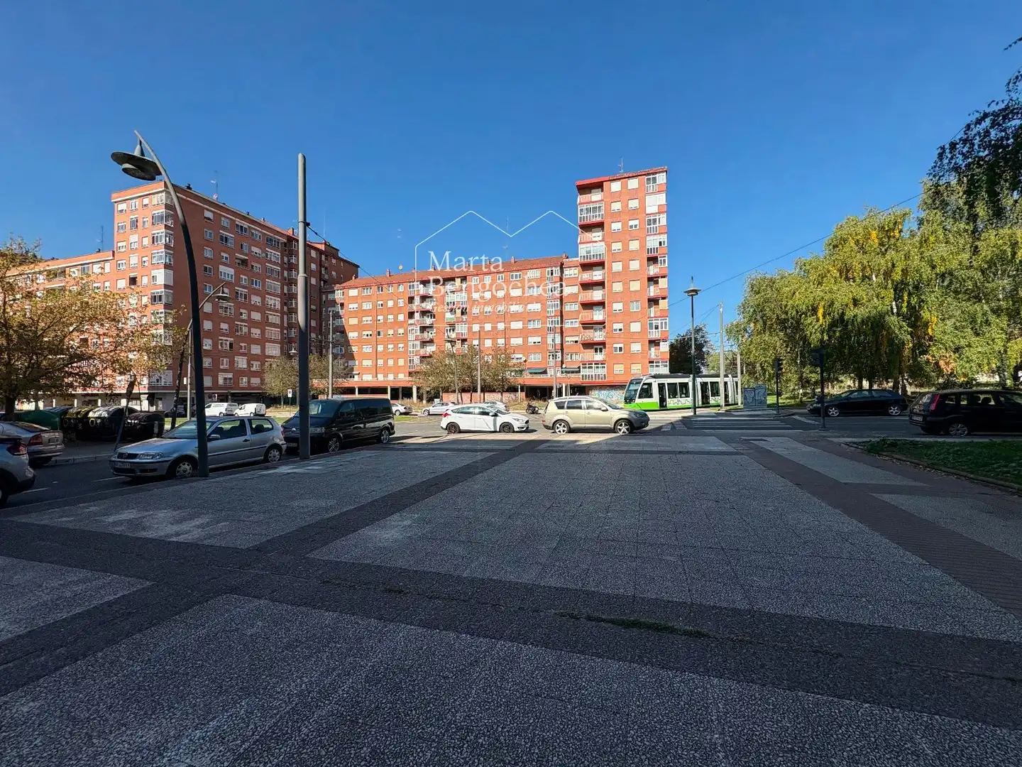 Außenansicht von Geschaftsraum zum Verkauf in Vitoria - Gasteiz