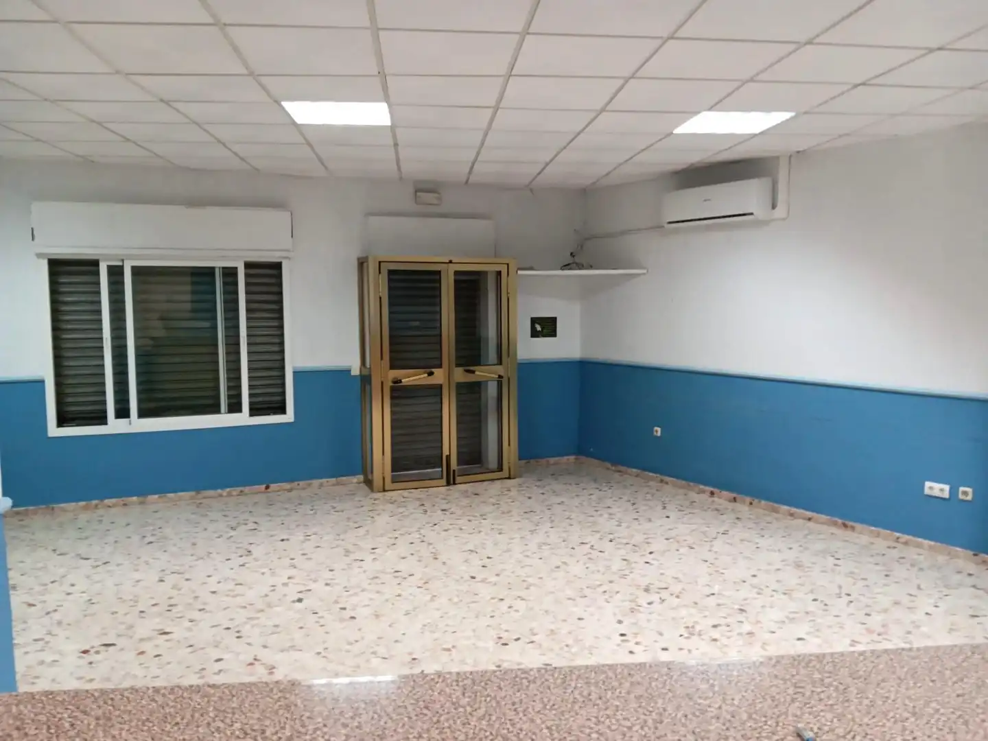 Local comercial en alquiler en Guillena pueblo, imagen 4