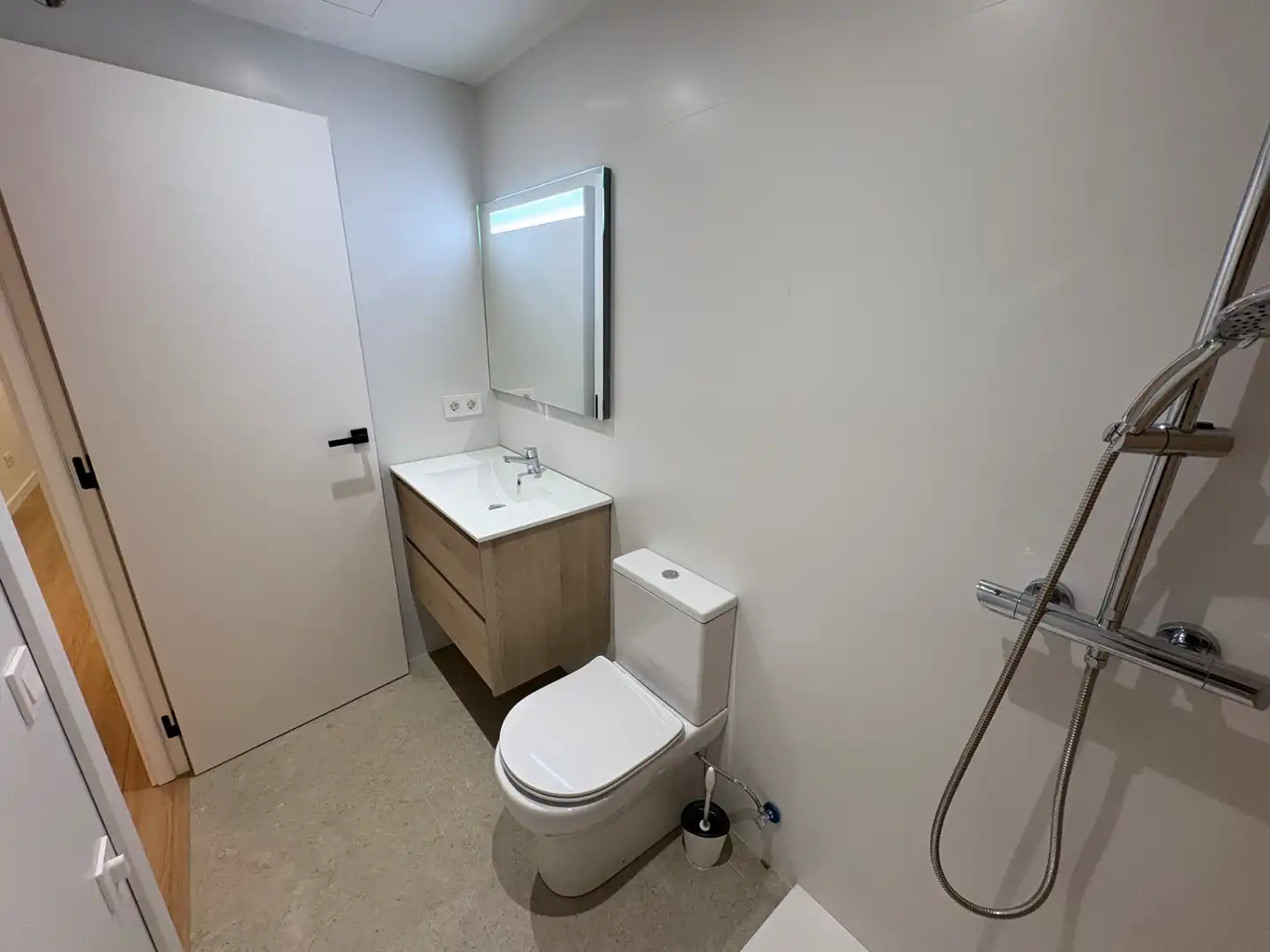 Baño de Piso en venta en Sabadell con Aire acondicionado, Calefacción y Parquet