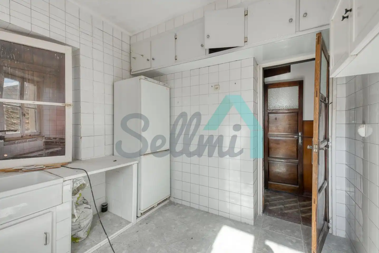 Kitchen of Buildings for sale in Oviedo 