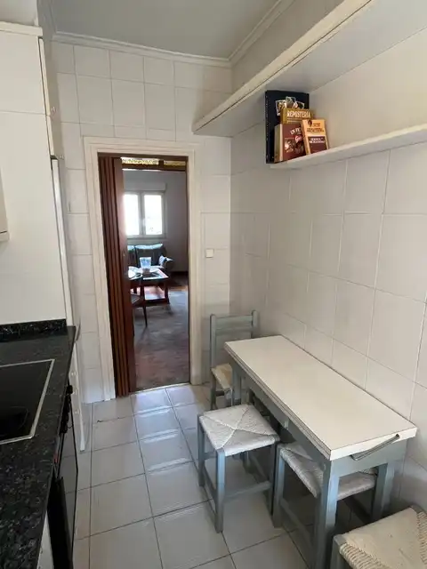 Wohnung zum Verkauf in Santander mit Heizung, Privatgarten und Möbliert