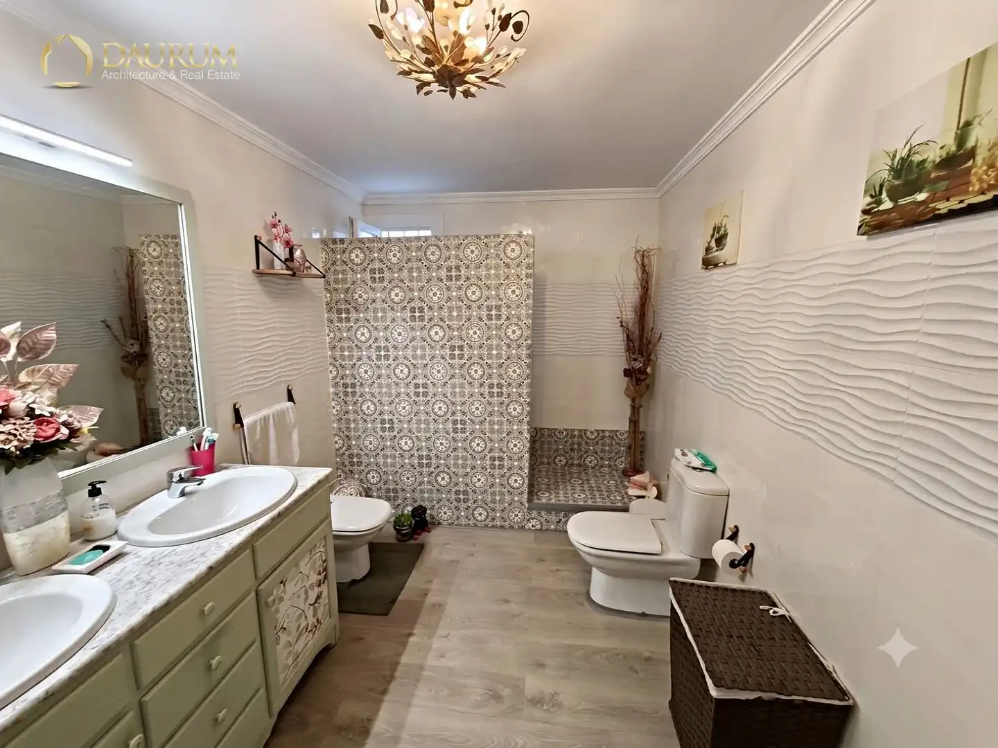 Detached house with pool for sale in CALLE PETRONIO, imagen 8