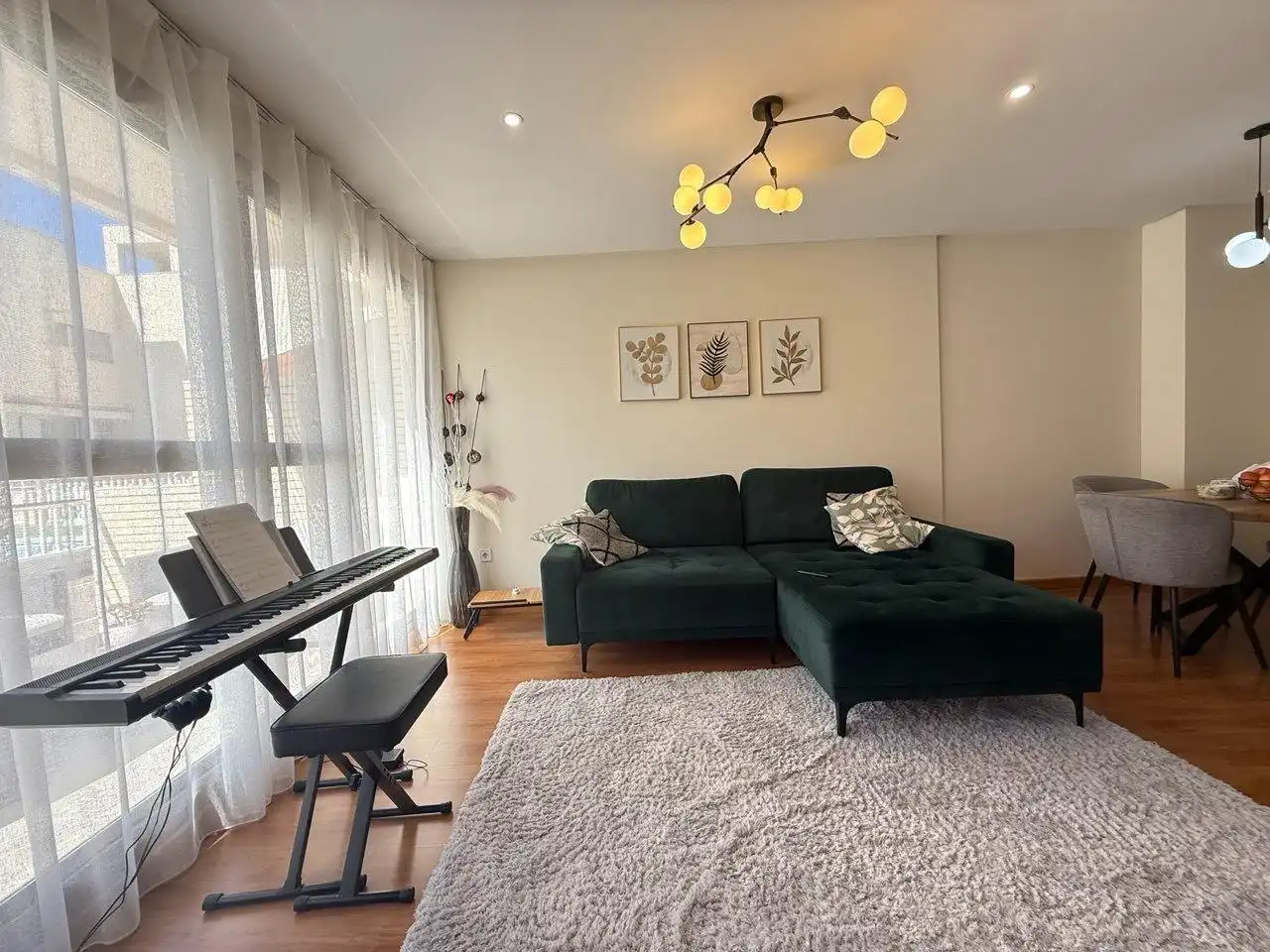 Sala de estar de Casa adosada de alquiler en Alginet con Aire acondicionado, Trastero y Amueblado