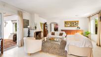 Living room of House or chalet for sale in Marbella  with Air Conditioner, Terrace and Balcony