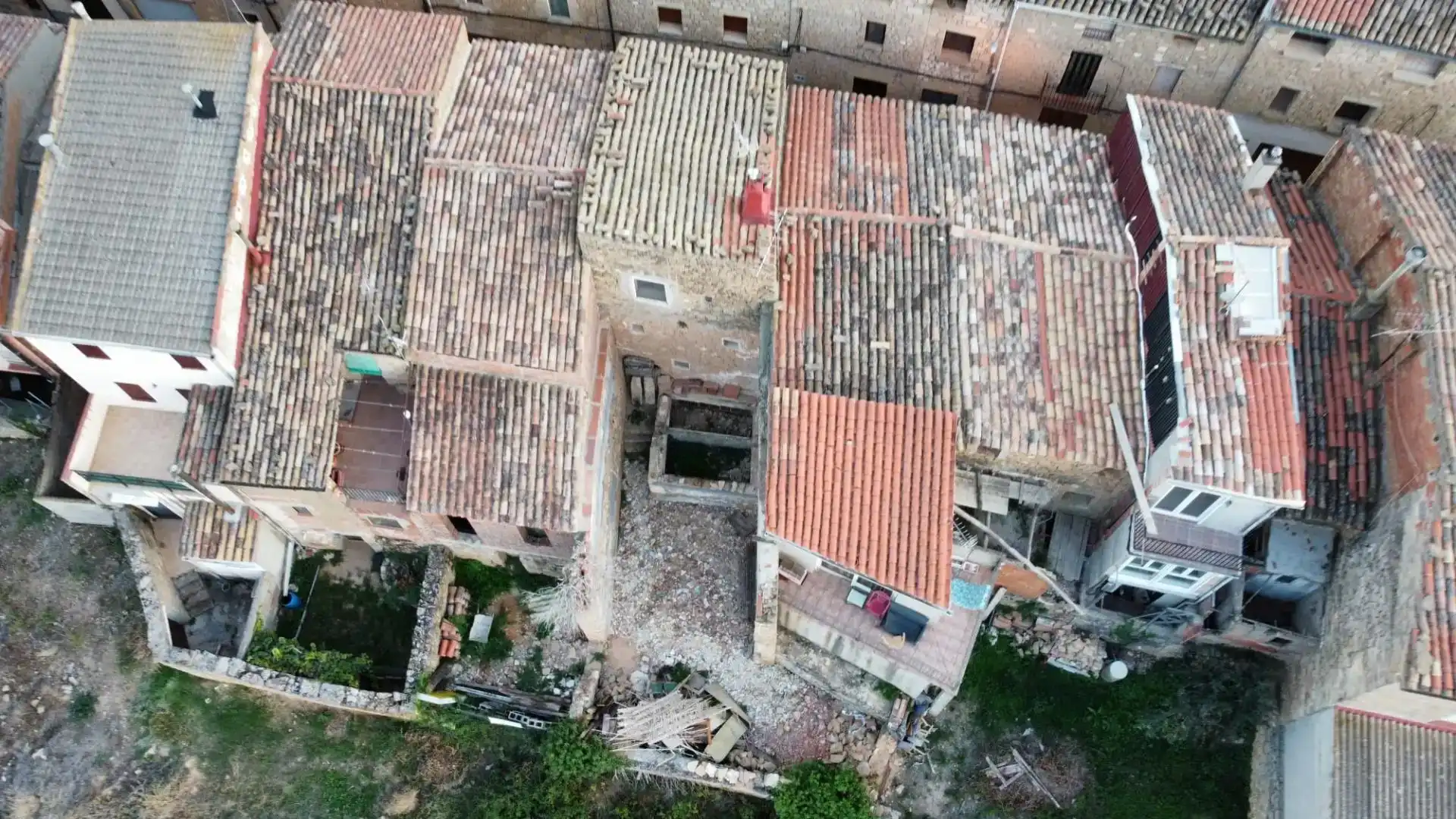 Casa adosada en venda en La Pobla de Cérvoles amb Jardí privat i Traster
