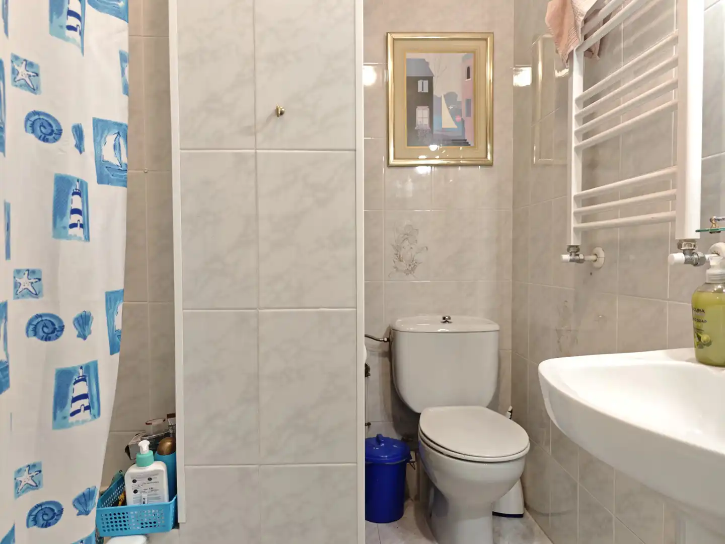 Baño de Piso en venta en Madrid con Calefacción y Amueblado