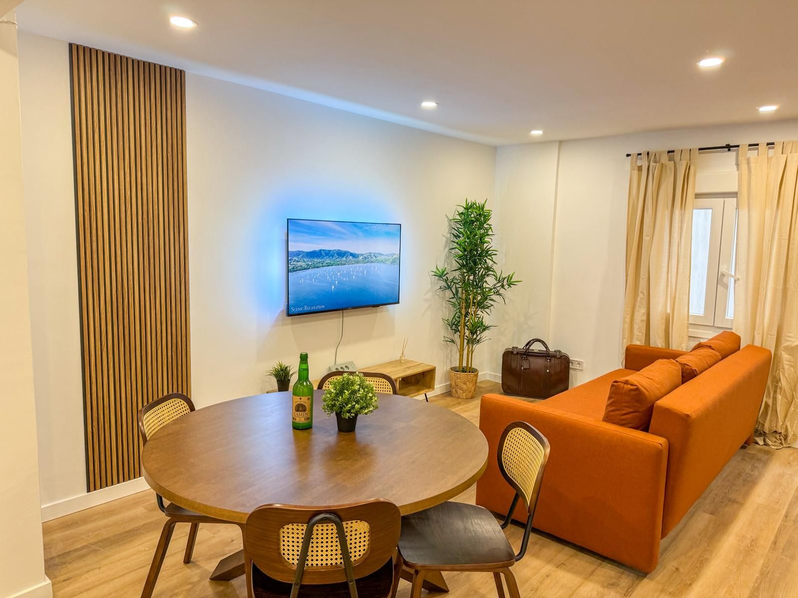 Living room of Flat for sale in Gijón   with Heating, Parquet flooring and Storage room