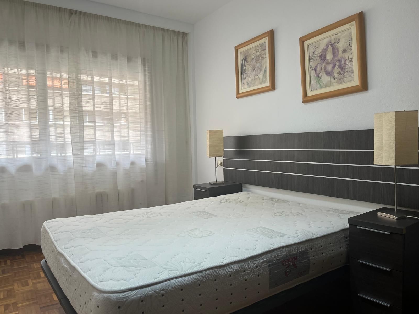 Bedroom of Apartment to rent in  Zaragoza Capital  with Air Conditioner, Heating and Terrace
