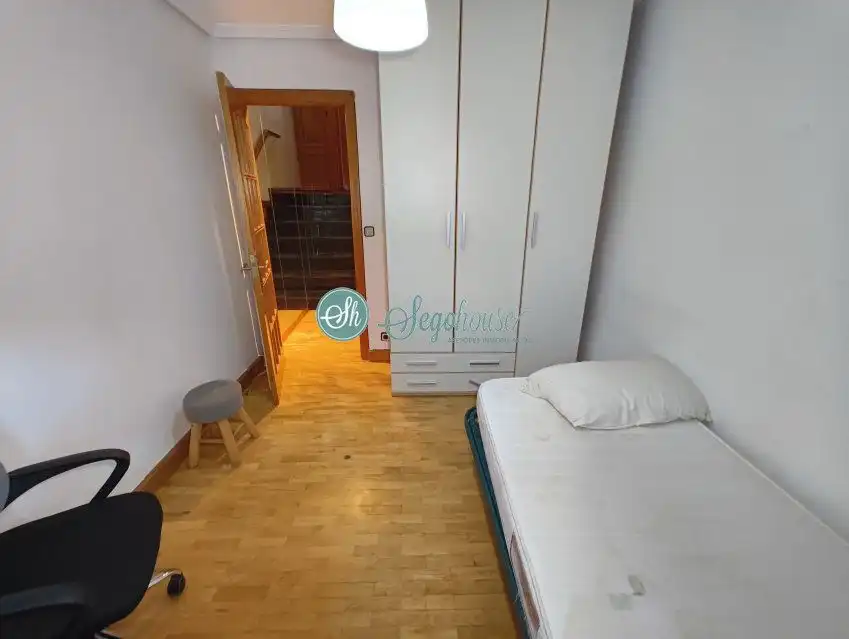 Habitación de Piso en venta en Plaza Mayor - San Agustín