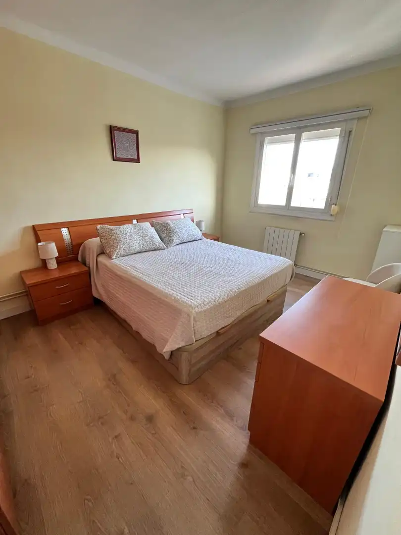 Dormitori de Pis en venda en L'Hospitalet de Llobregat amb Aire condicionat, Calefacció i Parquet