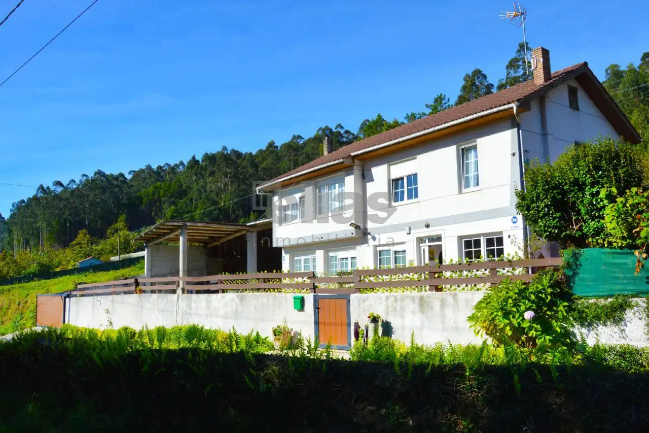 Exterior view of Houses for sale in Cabana de Bergantiños  with Heating and Private garden