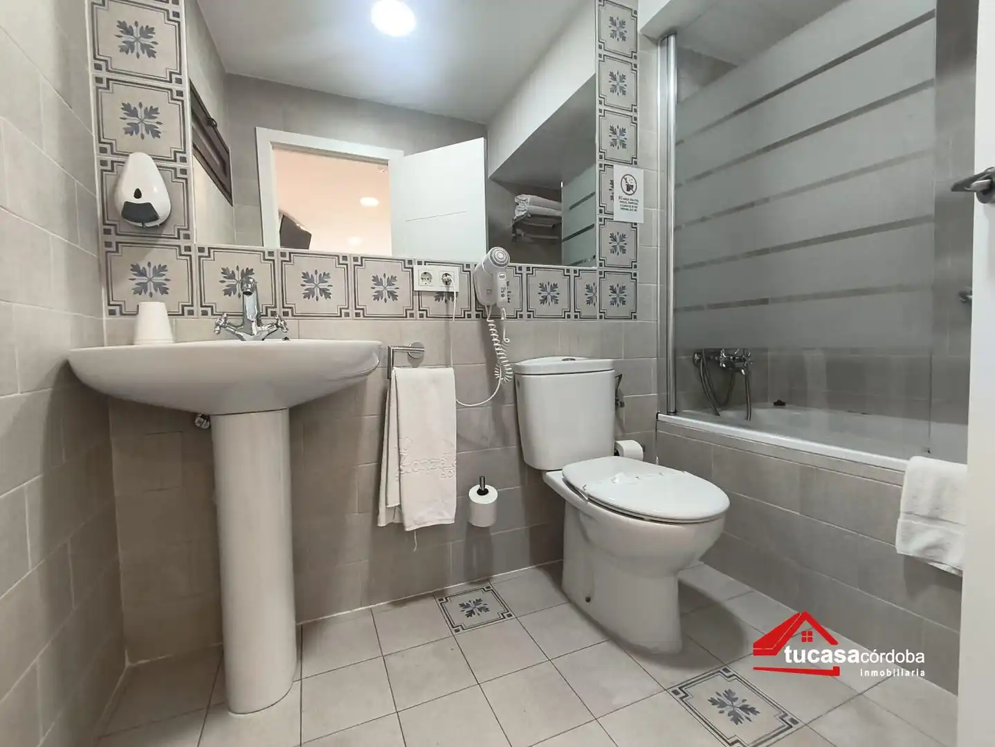 Badezimmer von Gebäude zum Verkauf in Córdoba
