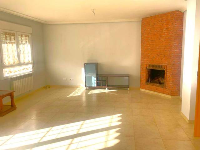 Casa-chalet en Venta en Renedo de Esgueva