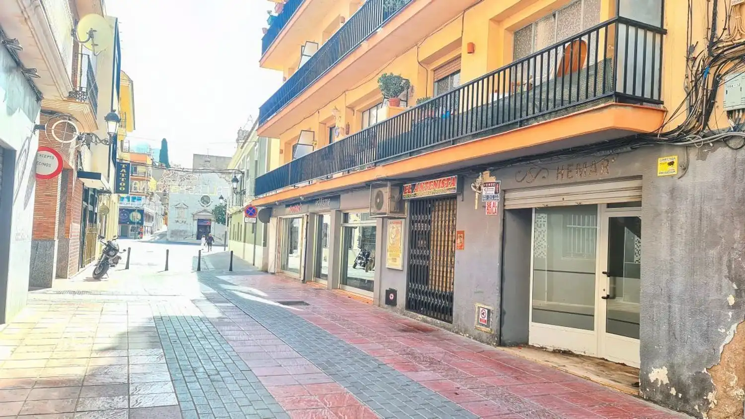 Vista exterior de Local de lloguer en Paterna
