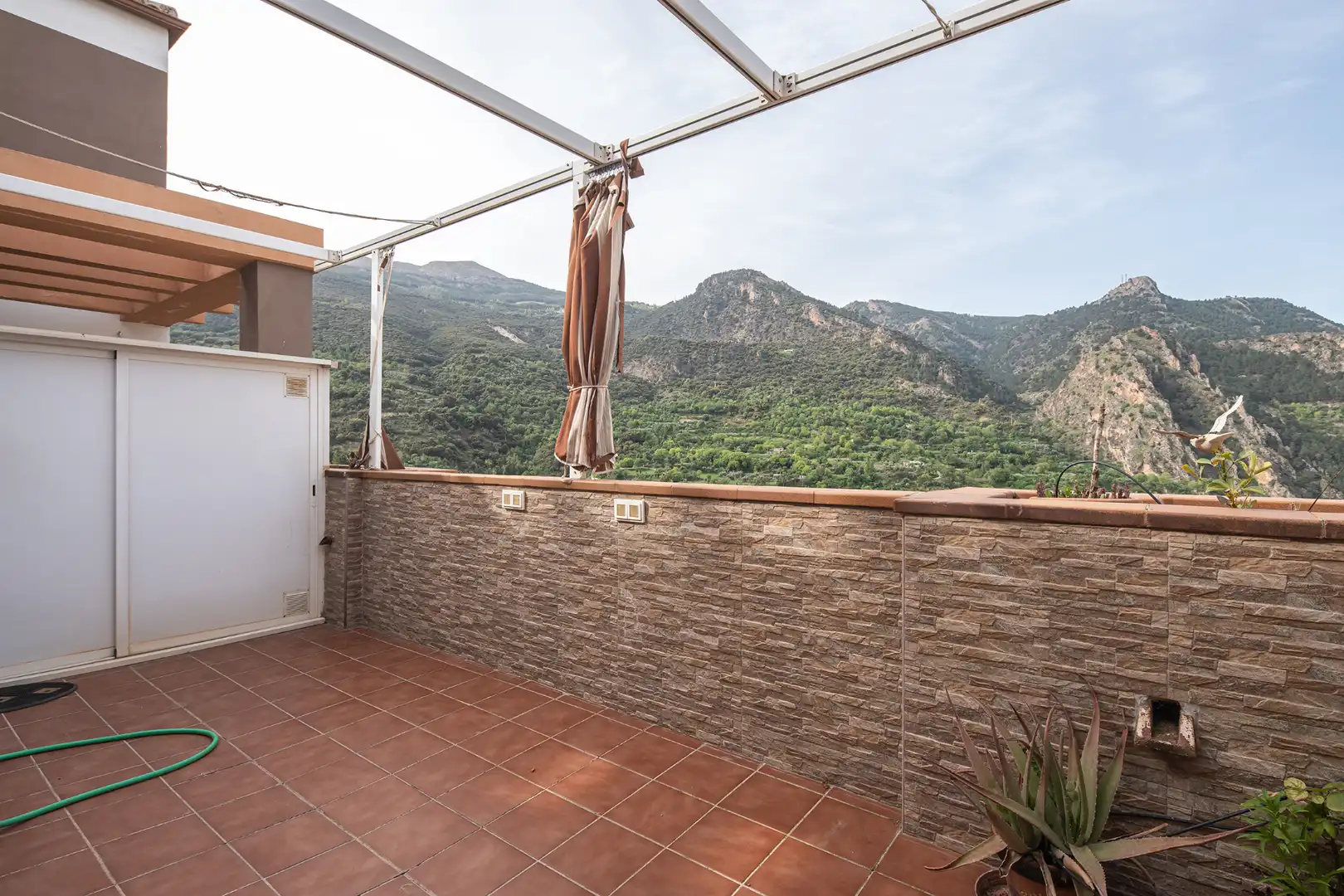 Terrace of Flat for sale in Güéjar Sierra  with Heating, Terrace and Storage room