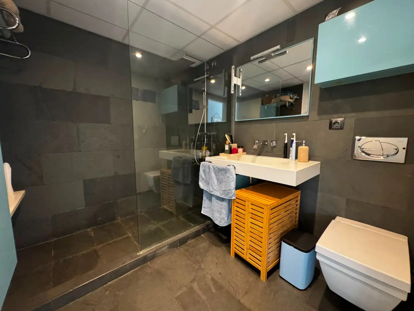 Baño de Ático en venta en Alicante / Alacant con Aire acondicionado, Terraza y Amueblado