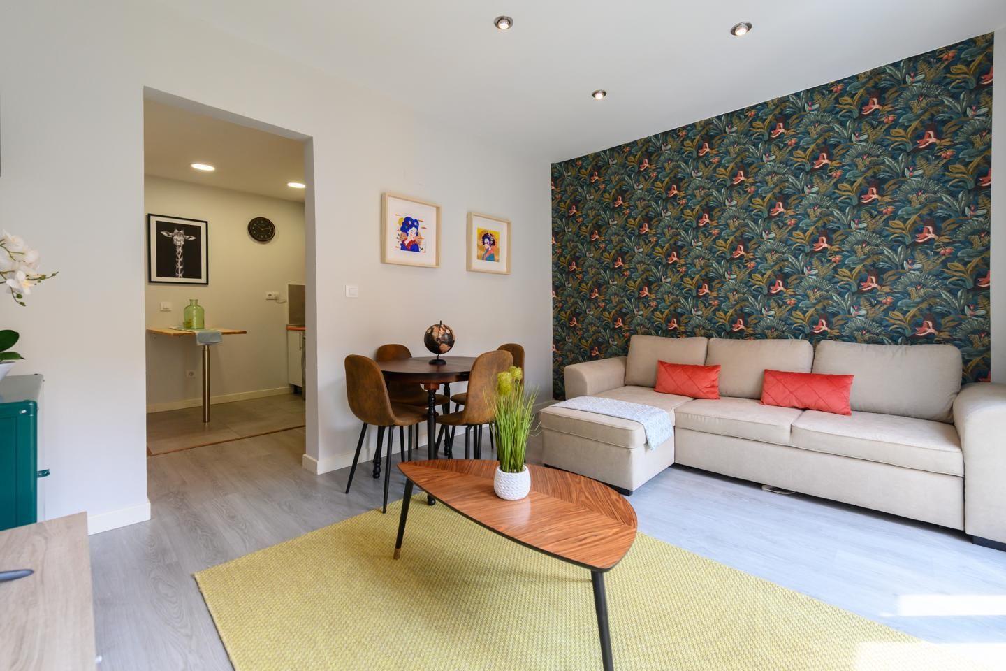 Sala d'estar de Pis de lloguer en  Madrid Capital amb Aire condicionat, Calefacció i Moblat