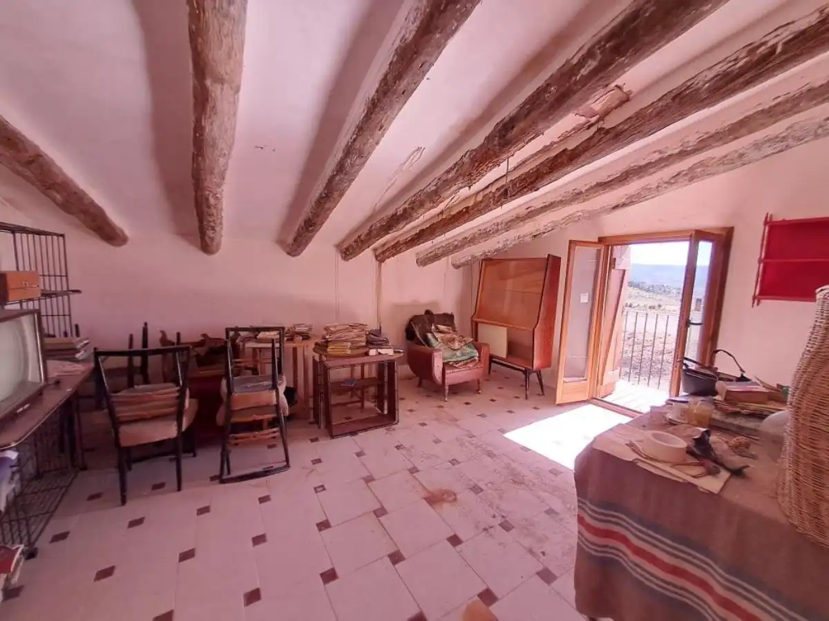 Esszimmer von Grundstücke zum Verkauf in Valderrobres