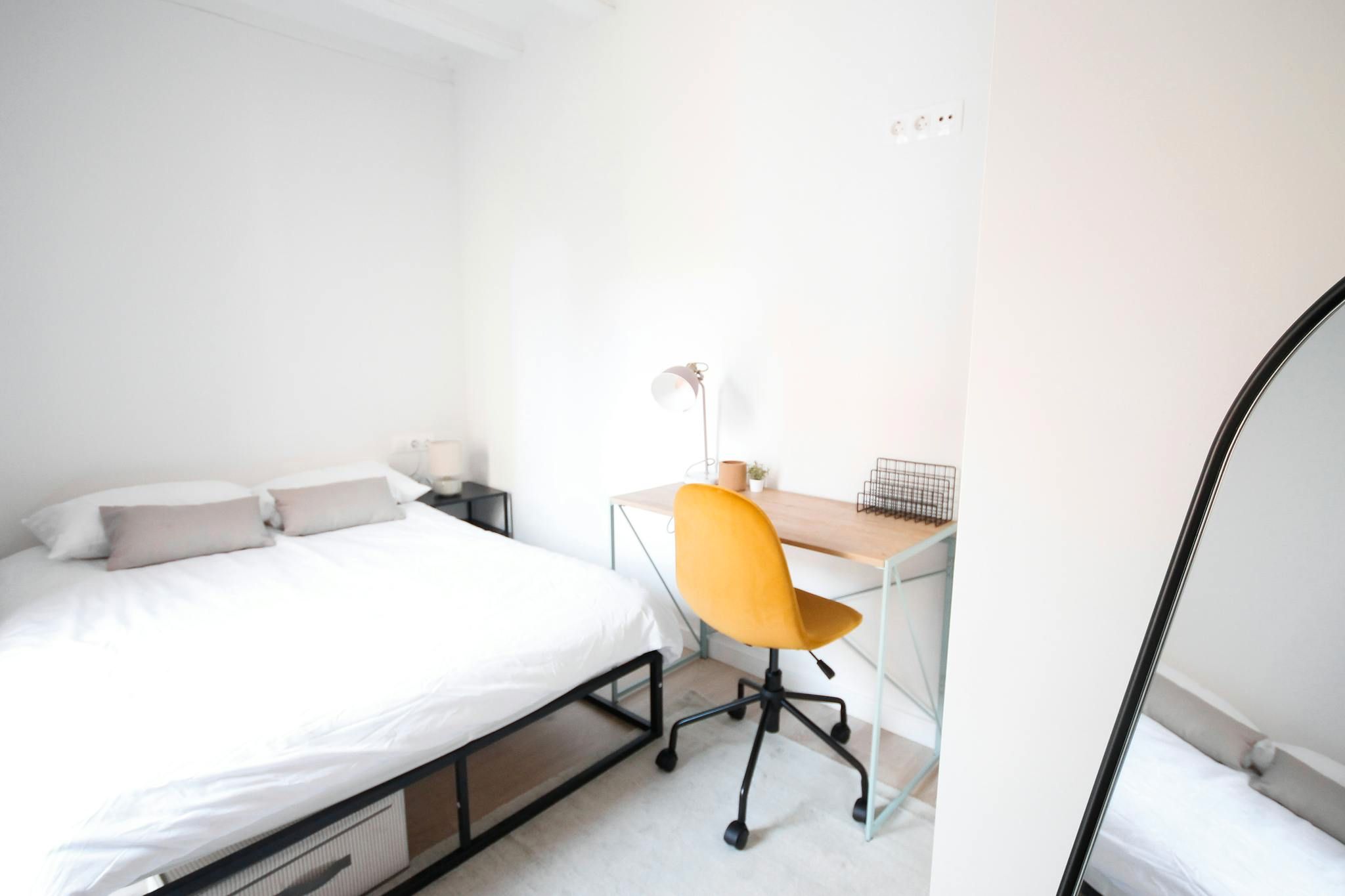 Pis per a compartir a N/A, El Raval