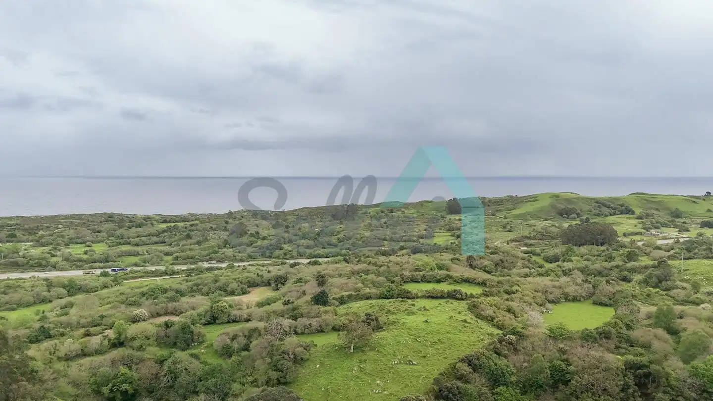 Casa o chalet en venta en Llanes con Calefacción, Jardín privado y Parquet