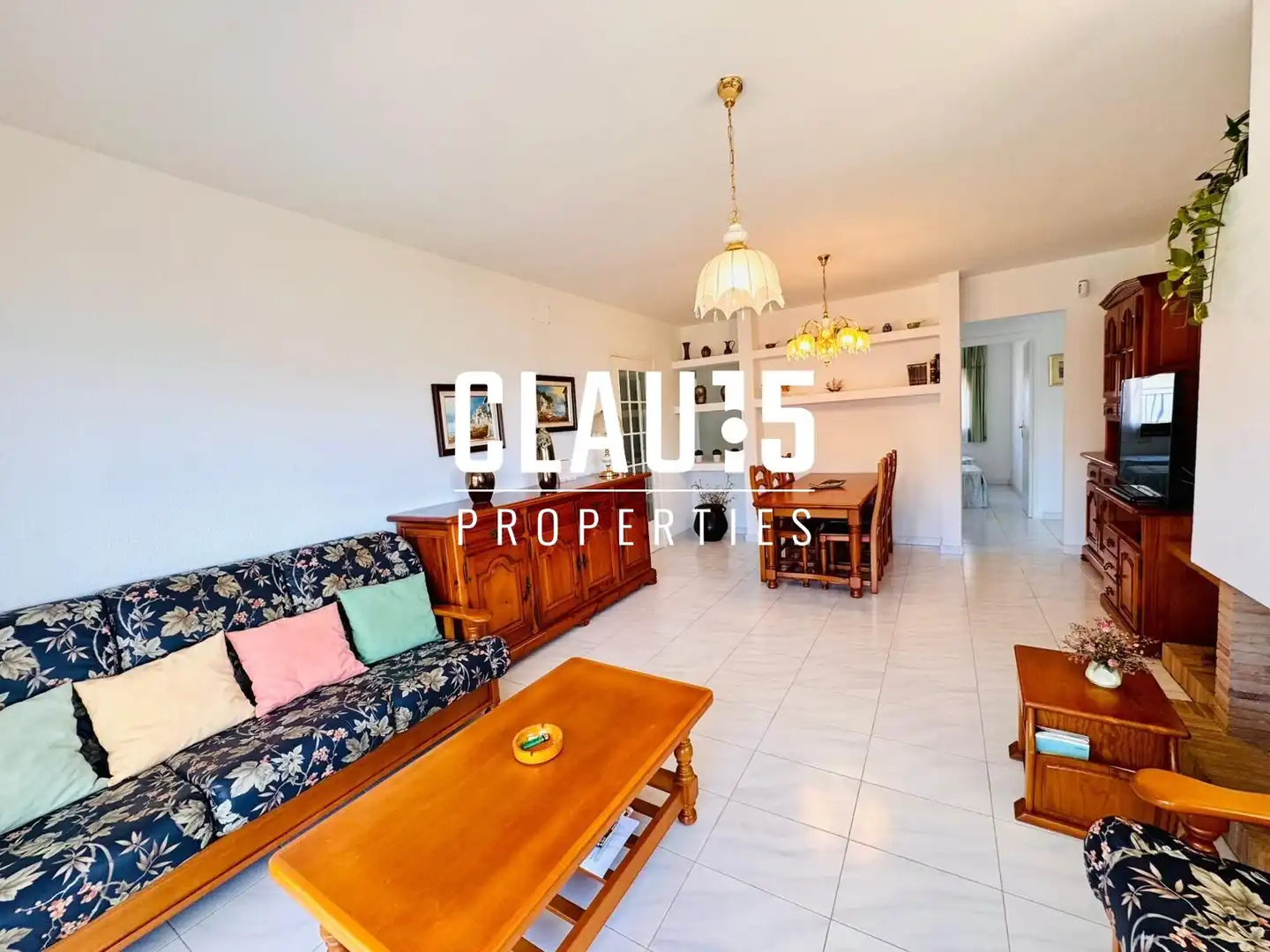 Sala de estar de Casa o chalet en venta en Sant Pol de Mar con Jardín privado, Terraza y Piscina