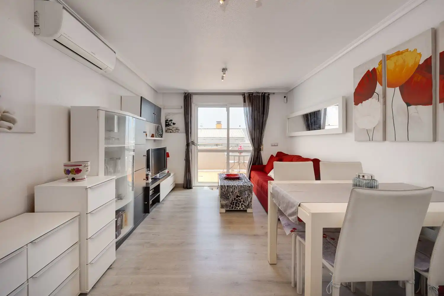 Sala de estar de Ático en venta en Torrevieja con Aire acondicionado y Terraza