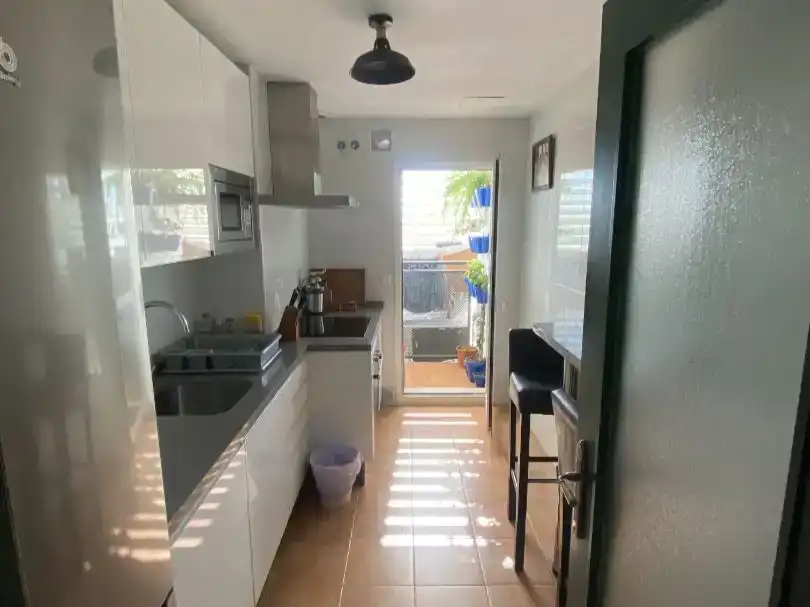 Küche von Wohnung zur Miete in Sevilla mit Klimaanlage, Parkett und Möbliert