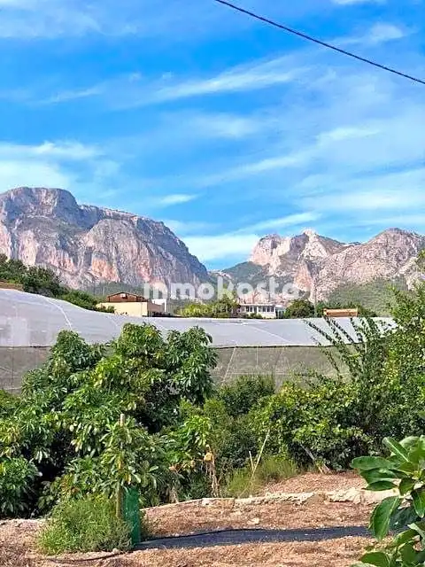 Finca rústica en venta en Polop con Jardín privado