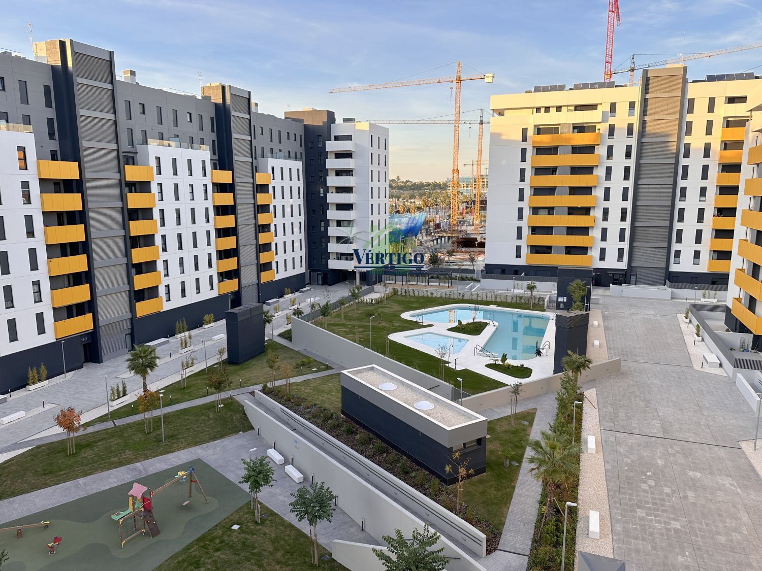 Flat to rent in Felipe González Márquez, 12, Entrenúcleos