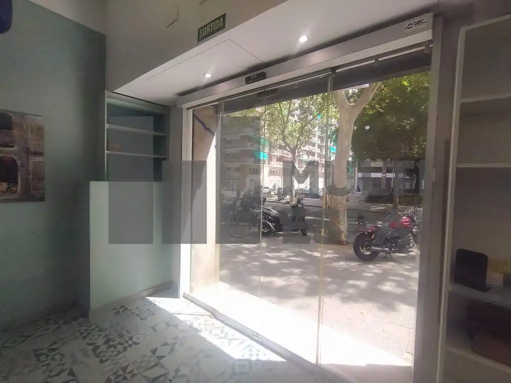 Local de alquiler en Barcelona con Aire acondicionado