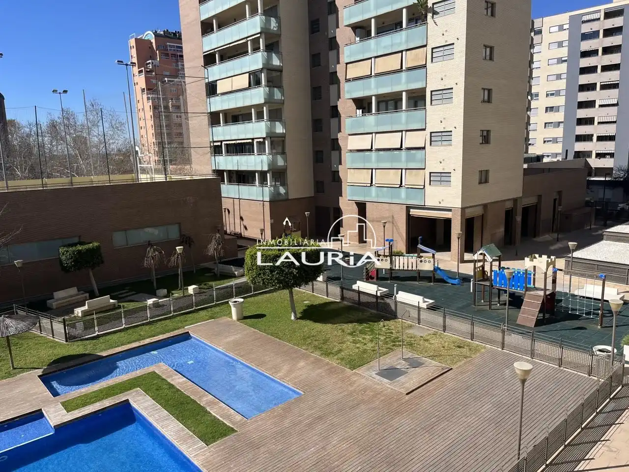 Pis amb terrassa de lloguer a Reina Violante, imagen 17