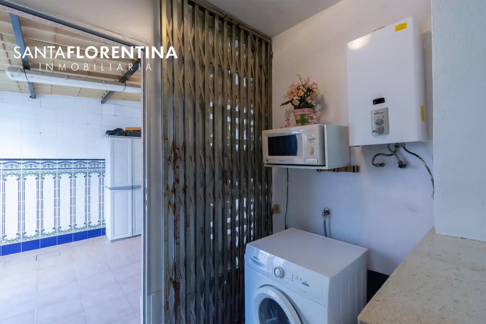 Cuina de Casa adosada en venda en Cartagena amb Aire condicionat, Jardí privat i Terrassa