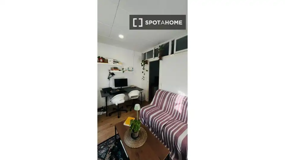 Sala de estar de Piso de alquiler en Barcelona con Aire acondicionado, Calefacción y Amueblado