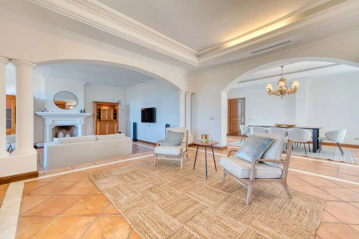 Sala de estar de Casa o chalet de alquiler en Benahavís con Aire acondicionado, Jardín privado y Terraza