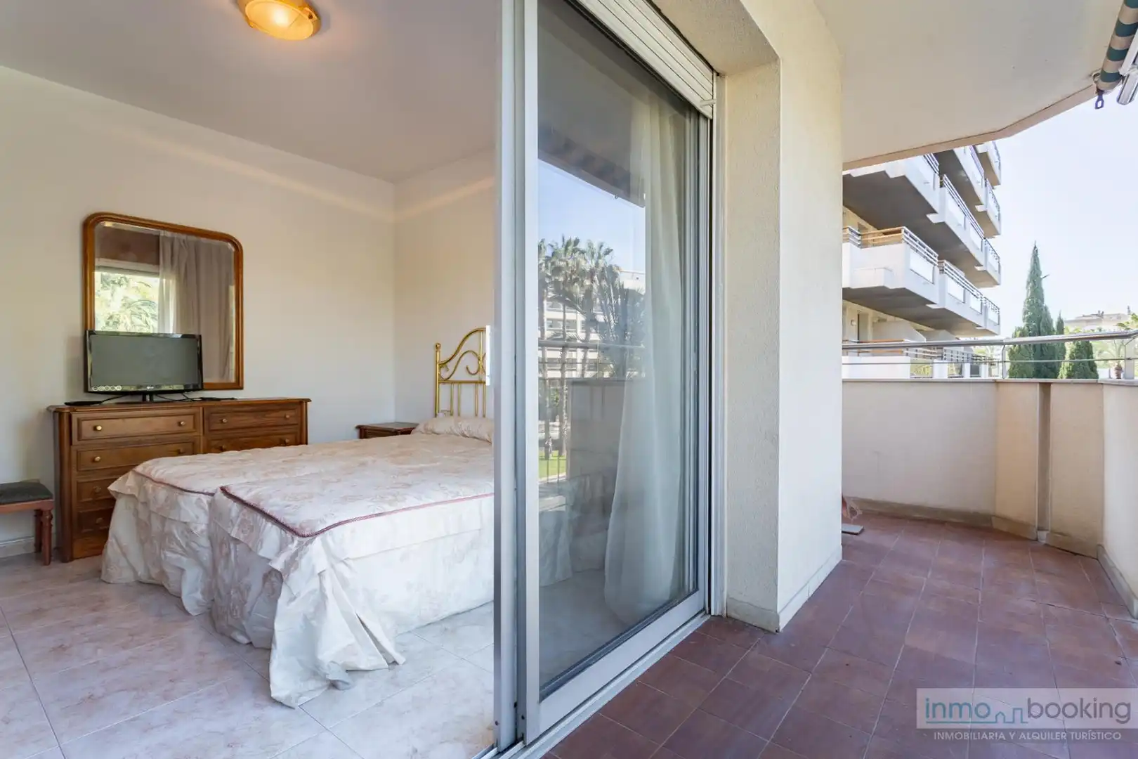 Schlafzimmer von Wohnungen zum Verkauf in Salou mit Klimaanlage, Heizung und Terrasse