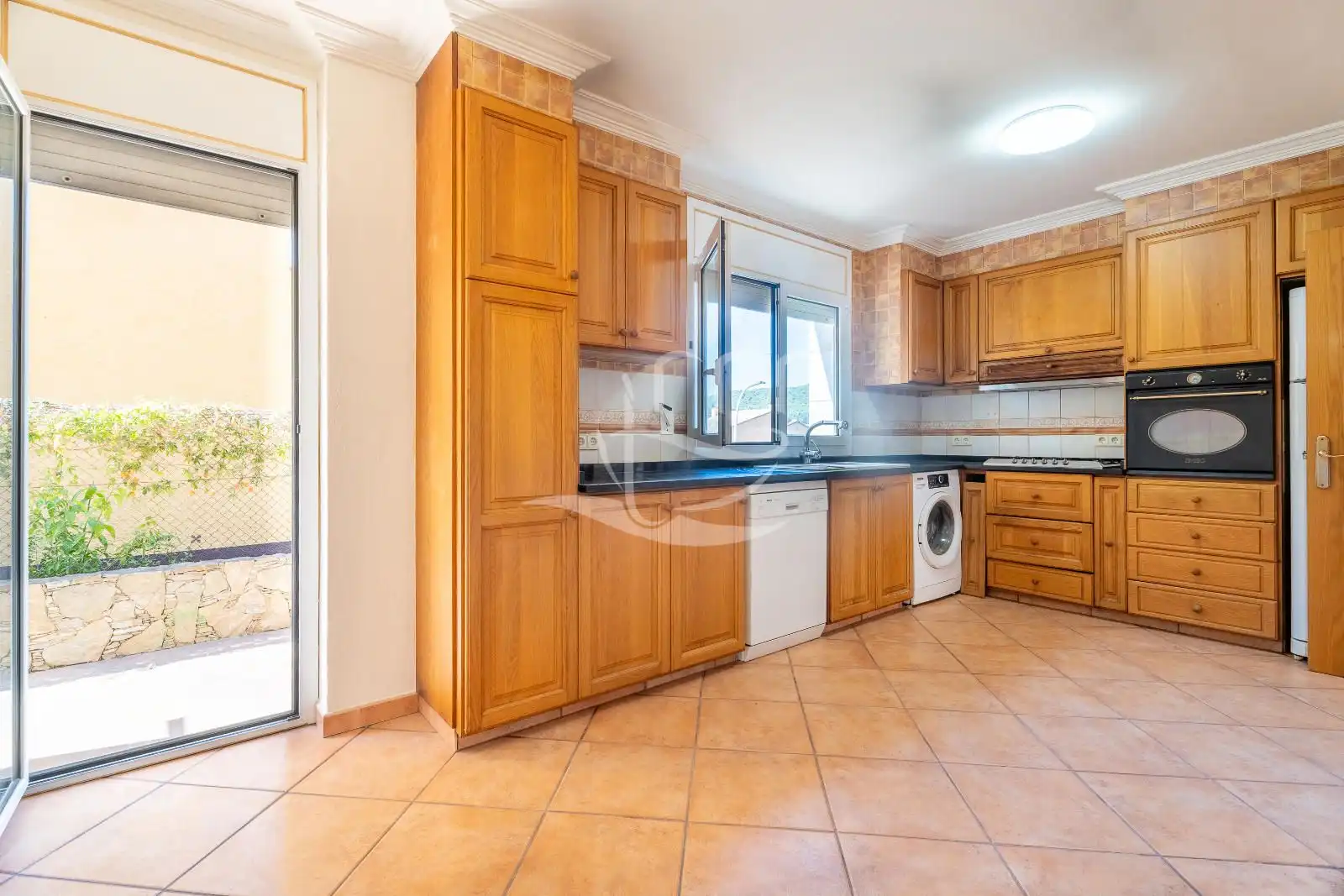 Cocina de Casa adosada en venta en Mont-ras con Calefacción, Jardín privado y Terraza
