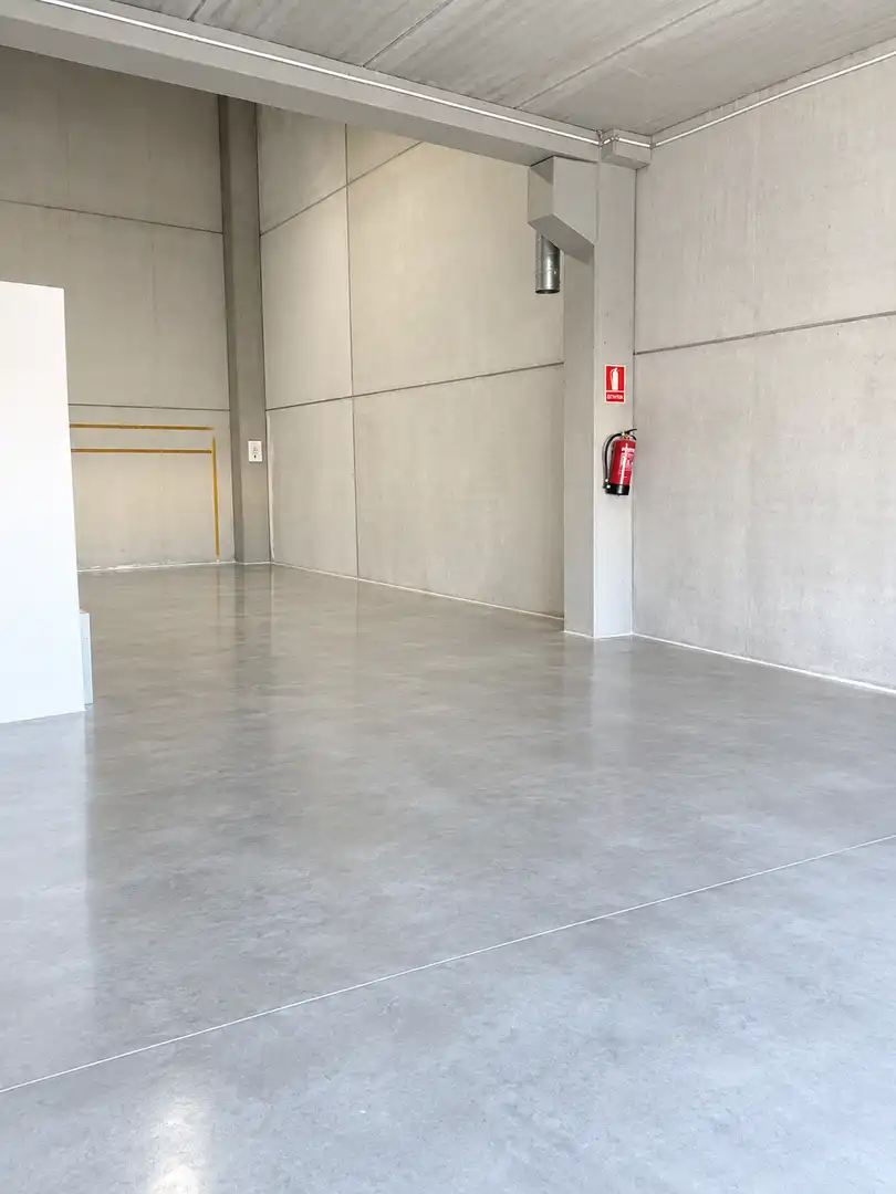Geschaftsraum zur Miete in Periurbano Oeste - Sierra