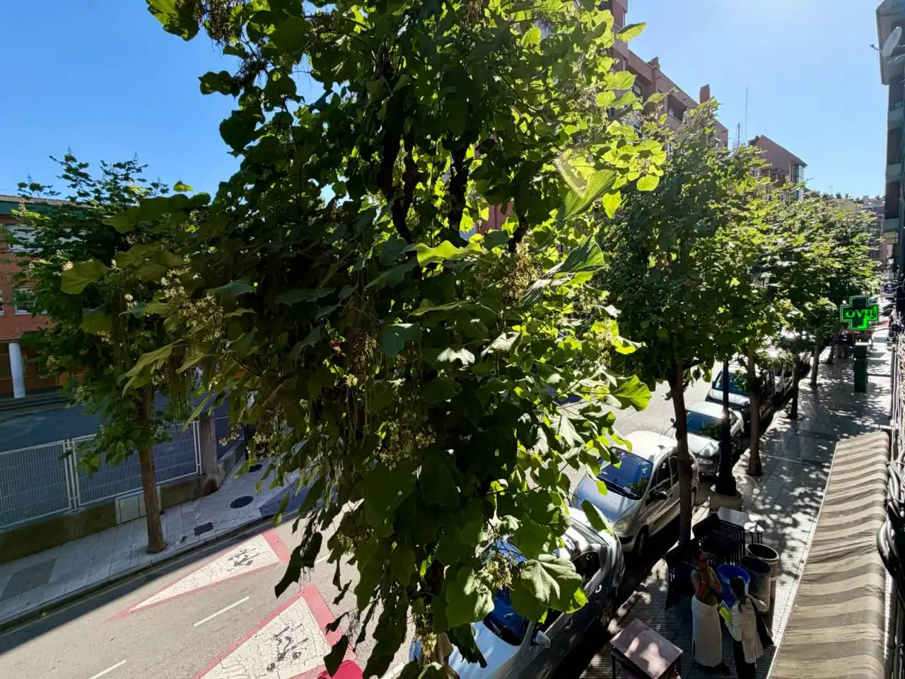 Vista exterior de Piso en venta en Oviedo  con Terraza